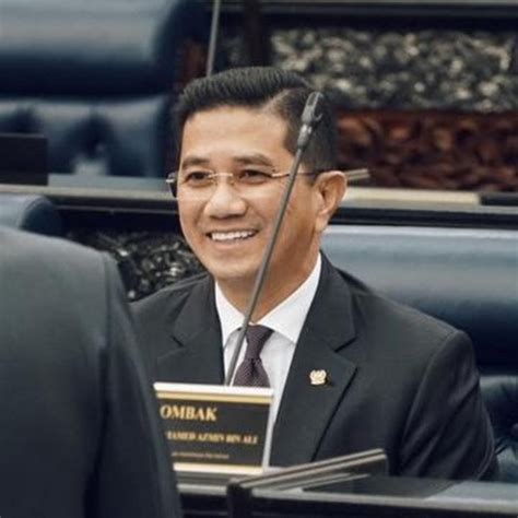 Pegawai pkr sabah, blisson zainuddin menyesal beri maklumat sulit kepada haziq. Azmin Ali - YouTube