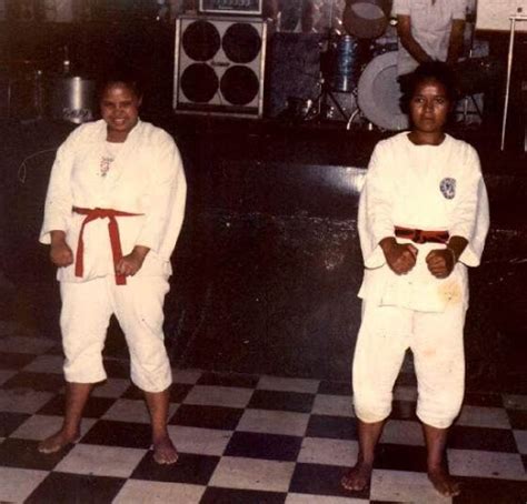 Our porno tube is also mobile compatible. DEMONTRAÇÃO DE KARATE EM LONDRINA PARANA: