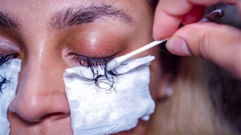 It isn't easy to do your own eyelash extensions. How to Remove Eyelash Extensions At home - How To Discuss