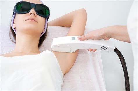 Laser hair reduction uses a focused beam of light to treat the follicles of stubborn, coarse hair and is one of the most effective hair removal. SHR Laser Hair Removal — Bare Essentials : Beauty Therapy ...