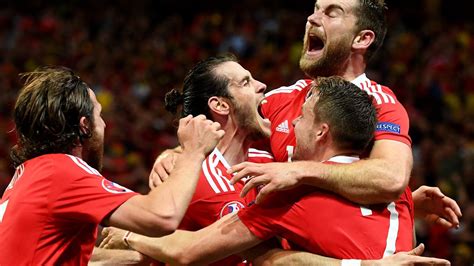 Fussballnationalmannschaft.net > fußball em 2020. Wales historisch: Nach 3:1 gegen Belgien im EM-Halbfinale ...