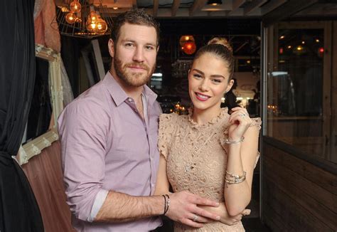 Prust was drafted in the third round, 70th overall, by. Brandon Prust surprend Maripier Morin pour sa fête!
