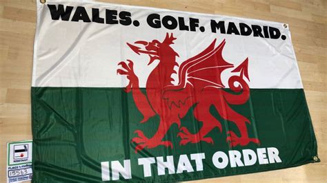 Read on for some interesting facts about the welsh national. La desafiante bandera de Gales sobre Gareth Bale y el Real ...