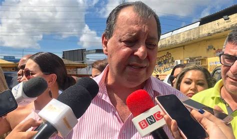 Filho, pai, marido e torcedor, fui o governador. Omar Aziz chama coletiva de imprensa | BNC - o site de ...