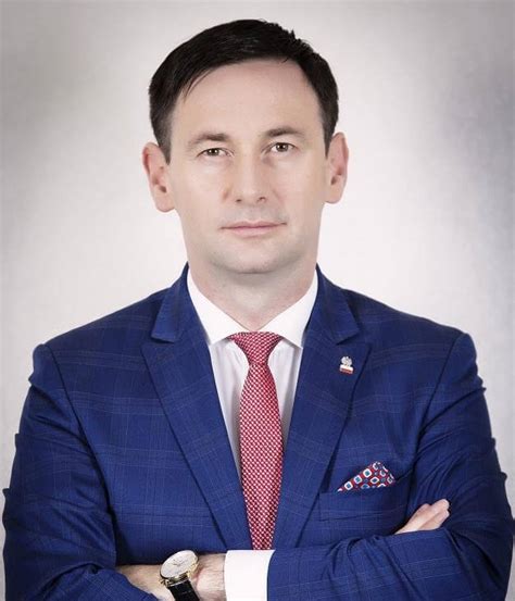 In his past career he. MIĘDZYRZECZ: Czy Orlen obniży ceny paliw na stacjach ...