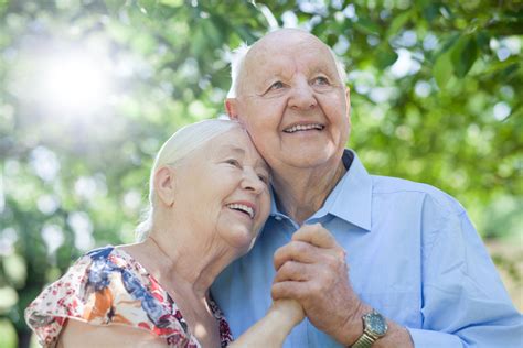 The last thing anybody wants is to pony up money for a dating site, put up a profile and then look around and find out this popular dating website and app is free, allowing you to browse profiles and reach out to anyone you. ﻿No Money Required Biggest Seniors Dating Online Site ...