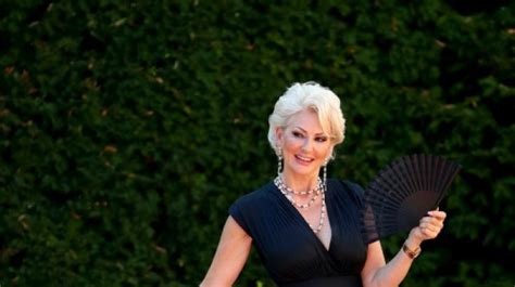 Das wünscht sich so manch ein promi! Désirée Nick nackt: "Natur pur!" HIER zeigt die 61-Jährige ...