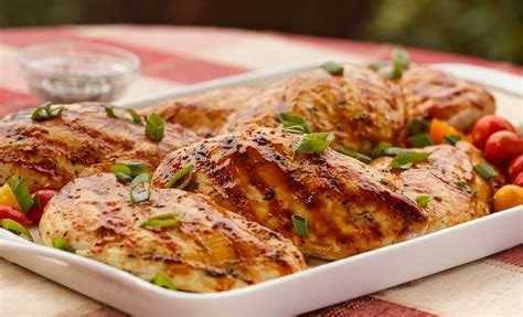 These healthy chicken breast recipes are delicious, high in protein, full of flavor, and easy to make. Easy Grilled Chicken Breast Recipe | Kingsford®