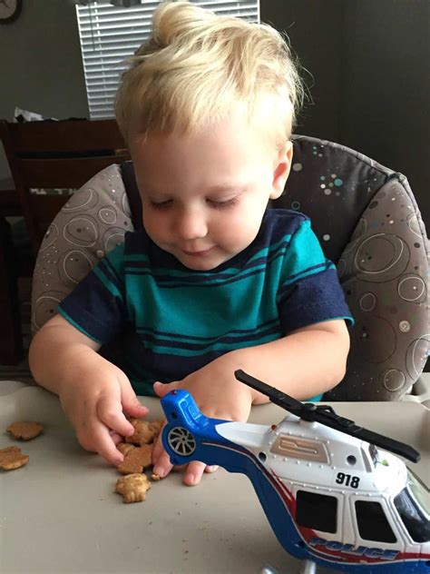 Finding cute little boy haircuts for your toddler shouldn't be hard. DIY Toddler Boy Haircut | Jules & Co