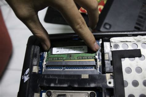 Cara upgrade/menambah ram dan mengganti hardisk internal laptop acer aspire 4739z. Cara Mengatasi Laptop Hidup Tapi Tidak Muncul Tampilan ...