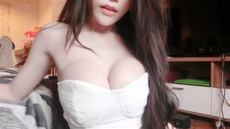 Penggunaan obat perangsang biasanya dipilih untuk memperbaiki kondisi libido rendah. Cerita Seks Obat Perangsang Membuat Nafsuku Membara - PUTRI77