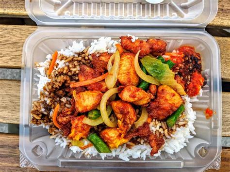 Resepi ayam goreng kunyit yang rangup di luar dan lembut di dalamnya. 15 Tempat Makan Syok Di Kuala Lumpur | listikel.com