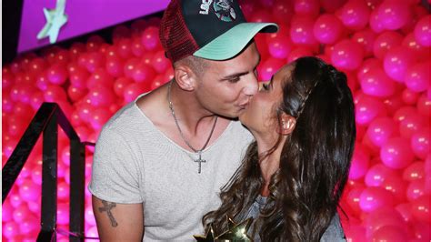 Pietro lombardi, 24, hat gerade ein überraschendes geständnis gemacht. Das Ende eines Power-Paars? - Was bei Sarah & Pietro alles ...