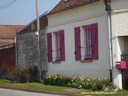 Après les partouzes agrémentées de bukkake géante, le sexe salace, la baise dans les lieux publics et insolites, ces deux aventur. Zoophile