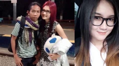 Nella kharisma menuliskan jika dirinya tidak pernah menunggu dan juga orang yang ia maksudkan. Penasaran, Baca Ini Dulu Benarkah Nella Kharisma Punya ...