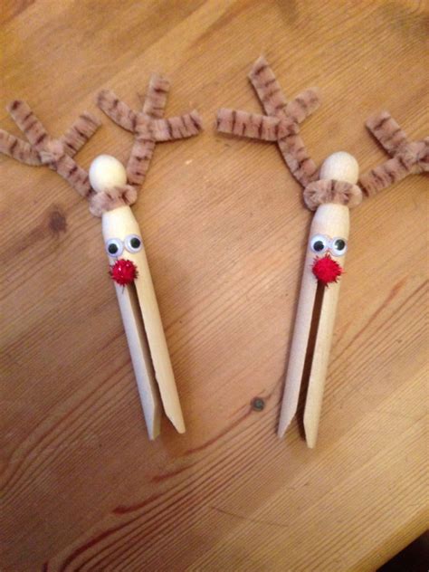 For those obsessed with gaming and the free mobile version of animal crossing. Peg reindeer | Xmas gifts, Christmas crafts, Crafts