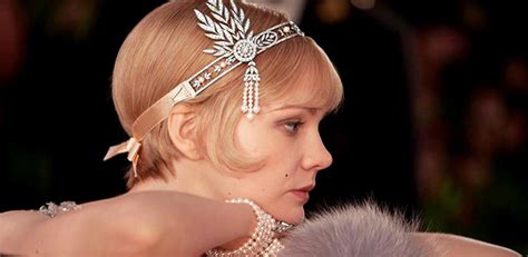 Carey hannah mulligan (born 28 may 1985) is an english actress. Carey Mulligan's Tiffany jewels for The Great Gatsby ...