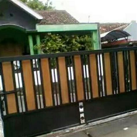 Kami adalah jasa pembuatan pagar minimalis, pagar besi, teralis, kanopi, tangga, pintu, balkon dan rangka bangunan dengan kualitas premium yang sedang berkembang di jabodetabek. Pagar Minimalis Variasi Kalsiplang Motif Kayu, Serba Serbi di Carousell