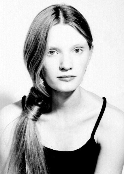 Agata, the daughter of polish politician, former prime minister of poland and president of the european parliament jerzy buzek, was born in pyskowice in gliwice county, poland. Stracone dzieciństwo - Agata Buzek doznała życiowej ...