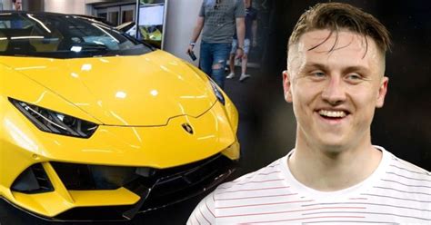 Marcin przemysław lewandowski (polish pronunciation: Polski piłkarz spowodował wypadek jadąc Lamborghini ...