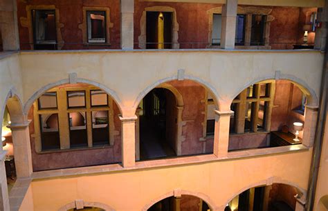 La Cour des Loges | A taste of my life