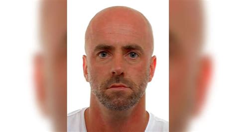 Jurgen conings went missing after reportedly threatening a virologist. Jürgen Conings toujours introuvable, un juge d'instruction spécialisé en terrorisme a mené ...