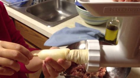 Poi immergete brevemente le salsicce fatte in. Salsicce Fatte in Casa con KitchenAid Tritacarne - Metodo ...