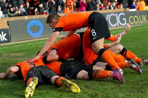 Dundee united will play against glasgow rangers in of the premiership. Dundee United 3 Rangers 0: Scottish Cup match report ...