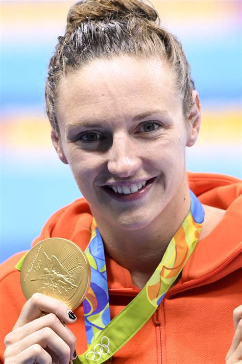 A feleslegessé vált okostelefonok, fényképezők és egyéb kütyük. Önkívületben tombolt Hosszú Katinka férje az olimpiai ...