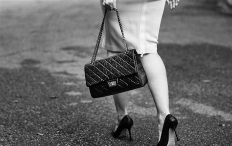 10 حقائق كل عاشقات الحقائب يجب أن تعرفها عن شنط Flap Bags ...