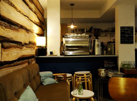 Great coffee, great food (large plates) and great people i recommend x1000. Le Blackburn Coffee Shop - Un petit pois sur dix...