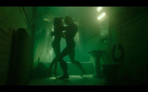 Del toro ha 53 anni e i suoi film più famosi sono hellboy, il labirinto. Mi sento fortunato ad aver visto La forma dell'acqua | the ...