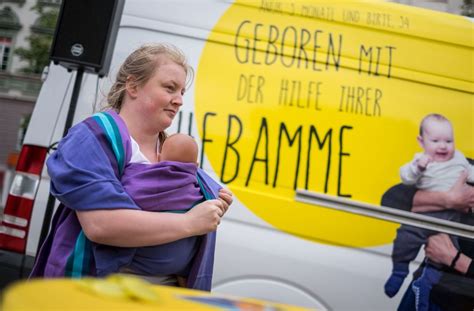 Willkommen bei einer wunderbaren sternzeichen verbindung. Die kleine Emilia in guten Händen: Hebamme Irmfriede Pilz ...