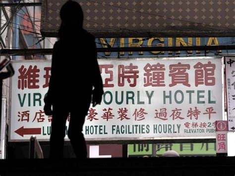 Prostitution er lovlig i hong kong; Hong Kong prostitution: Sex workers live in Fuji Building