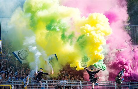 Der fc carl zeiss jena verliert am sonntagnachmittag in einem packenden spiel gegen den bundesligisten 1. Pyrotechnik: 10.000 Euro Strafe für den FC Carl Zeiss Jena ...