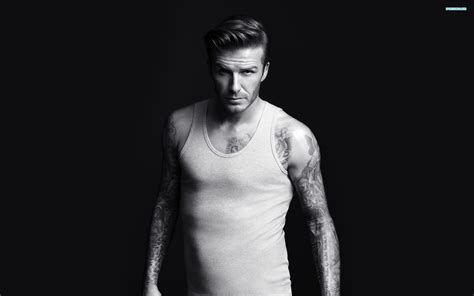 Romeo, cruz, daughter harper and brooklyn beckham, who is a model and. David Beckham Wallpapers, Pictures, Images
