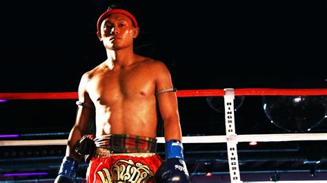 Traditional muay thai, as found in thailand (with 5 round fights), tends to have the first 2 rounds slower with the 'real fight' starting round three as both fighters start really muay thai vs kickboxing: Traditional Muay Thai vs. Dutch Muay Thai vs. (wth is ...