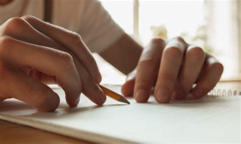 Ini bukanlah contoh surat pembaca dalam bahasa inggris dan tentu berbeda dengan contoh surat pendek bahasa indonesia dalam hal frase dan strukturnya. Contoh Surat Sakit Dalam Bahasa Inggris Beserta ...