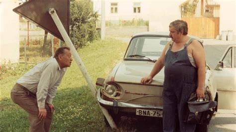 V hlavních rolích jan kašpar, jános bán a marián labuda. Vesničko Má Středisková Hrušínský : Blesk Vesnicko Ma ...