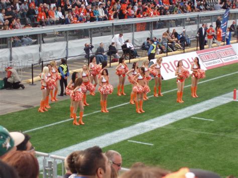 20.08.2008 · the bc lions cheerleaders (aka the felions) shows us their talent and team spirit! BC Lions Cheerleaders | Alexander Pope | Flickr