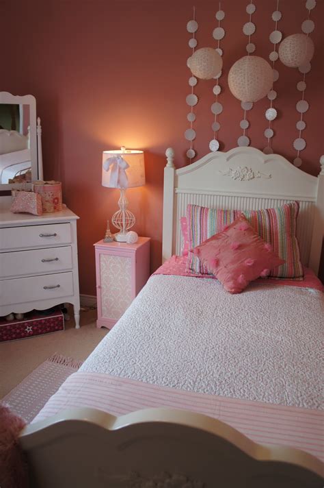 Maybe you would like to learn more about one of these? Seaside Interiors: Paper Lanterns- girls room update.....