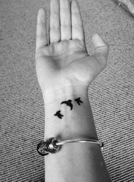 Most bob marley tattoos represent many different things, but you will usually find that one of those meanings is freedom. 27+ super Ideas tattoo wrist bird bob marley | Minimalist ...