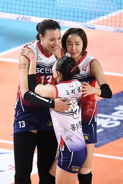 Jun 19, 2021 · 한국은 이날 패배로 3승 10패(승점9)가, 브라질은 11승 2패(승점34)가 됐다. '5세트의 여인' 디우프, 인삼공사 봄배구 희망 이끈다