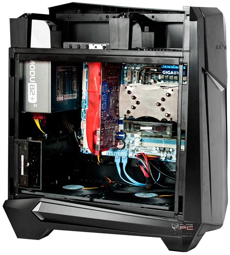 Silverstone technology co., ltd is a company based in taiwan that makes computer cases, power supplies, and other peripherals for personal computers. SilverStone Raven RV05. Obudowa z obróconą płytą główną ...