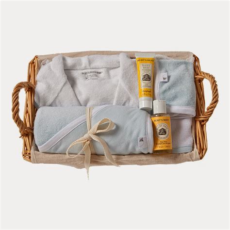 Our kissable color gift set with our tingly. All Things Children: Burt's Bees Baby Bee Bath Time 8 ...