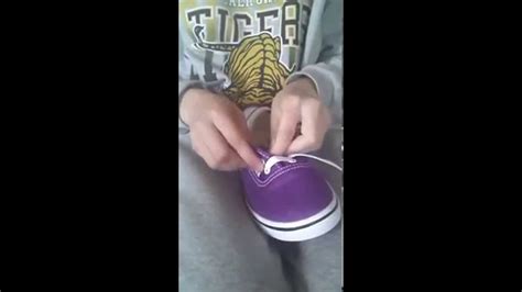 Check spelling or type a new query. 5 ways to lace your vans! ;-) - YouTube