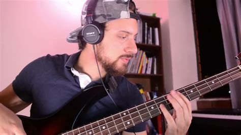 Del caribe aflora bella, encantadora con mar y rio una gran sociedad. En Barranquilla me quedo / Joe Arroyo (Bass Cover) - YouTube