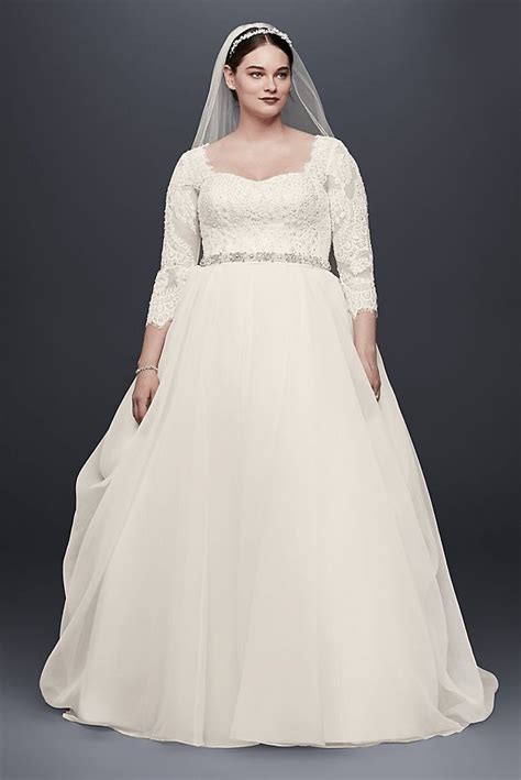 Find the perfect wedding dress to keep as your own. Plus Size Modest Wedding Dress 5 | LDS Wedding