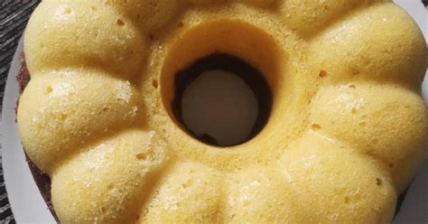 Gak perlu ribet menggunakan mixer atau oven, kalau tak punya. Resep Bolu kukus labu kuning (simple no mixer) oleh Momma ...