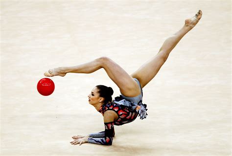 Download the perfect gymnastics pictures. Rhythmic Gymnastics Wallpapers High Quality | Download Free